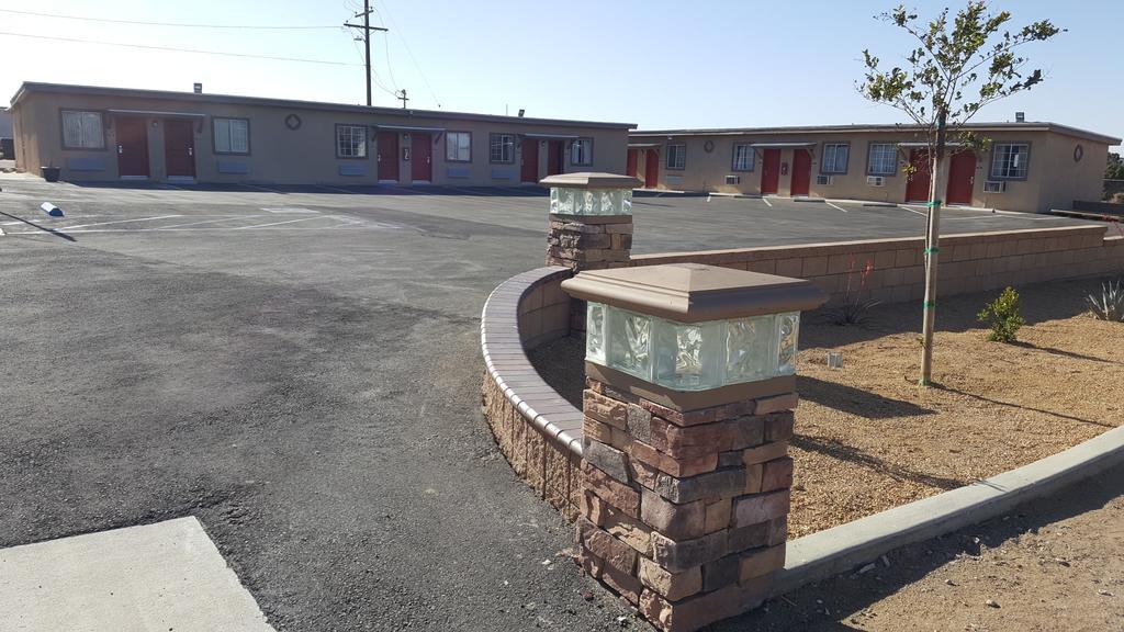 Motel 6 Maple/Main Hesperia Eksteriør billede